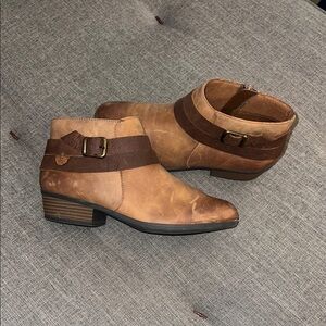 Women’s Clark’s Collection Cushion Ankle Booties